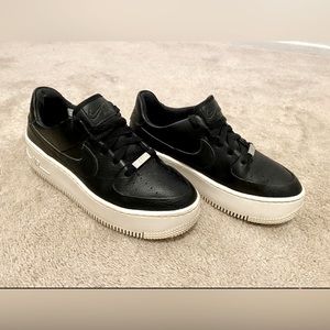 Nike Air Force 1 Sage Low